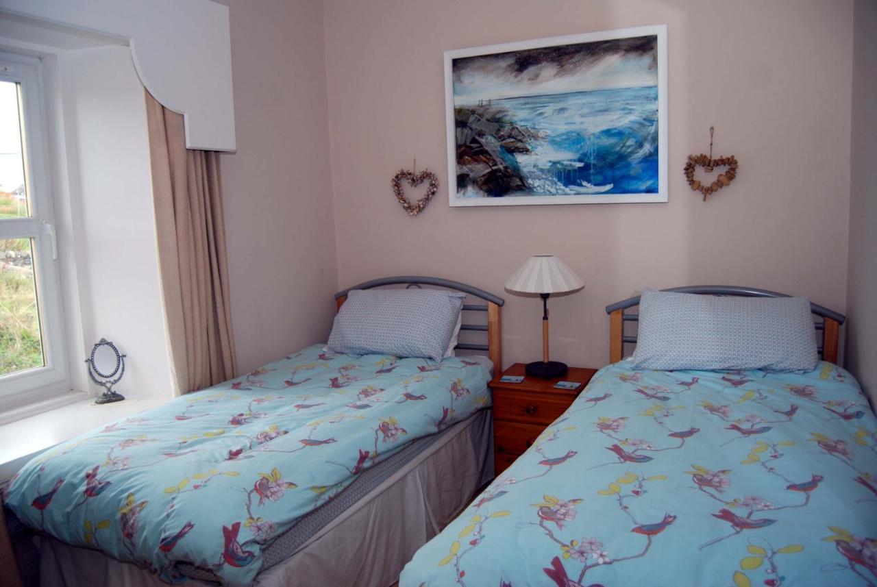 Orsay House Panzió Portnahaven Kültér fotó