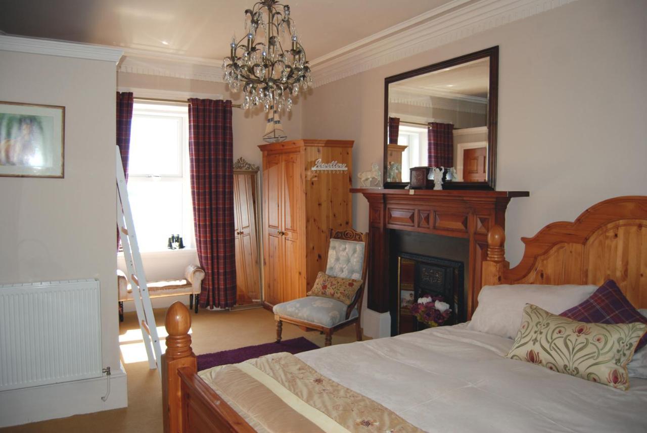 Orsay House Panzió Portnahaven Kültér fotó