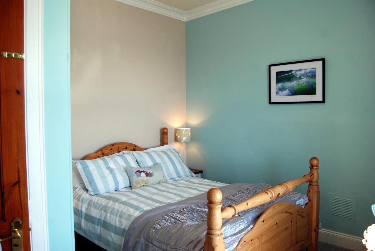 Orsay House Panzió Portnahaven Kültér fotó